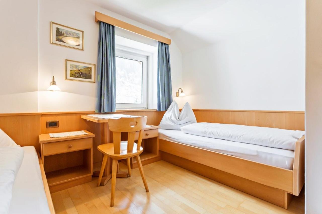 Villa Alpina Apartments Santa Cristina Val Gardena Zewnętrze zdjęcie