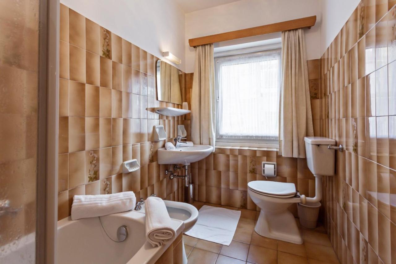 Villa Alpina Apartments Santa Cristina Val Gardena Zewnętrze zdjęcie