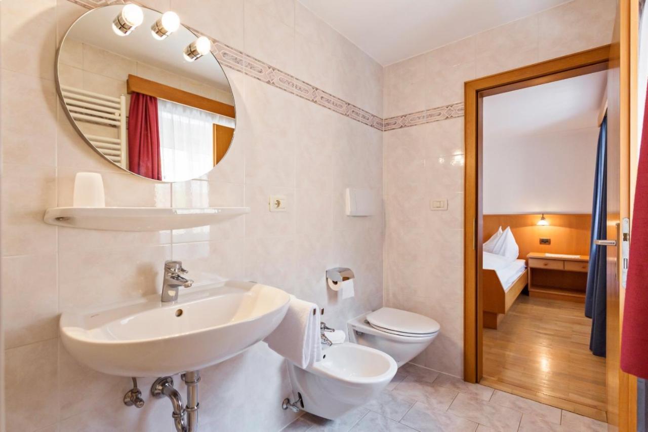 Villa Alpina Apartments Santa Cristina Val Gardena Zewnętrze zdjęcie